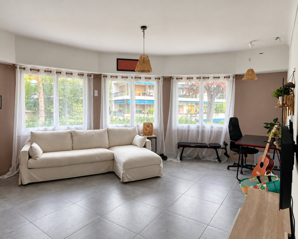 Apartment  - 2 rooms  - 62.08 m² -  €364,000 - For sale 