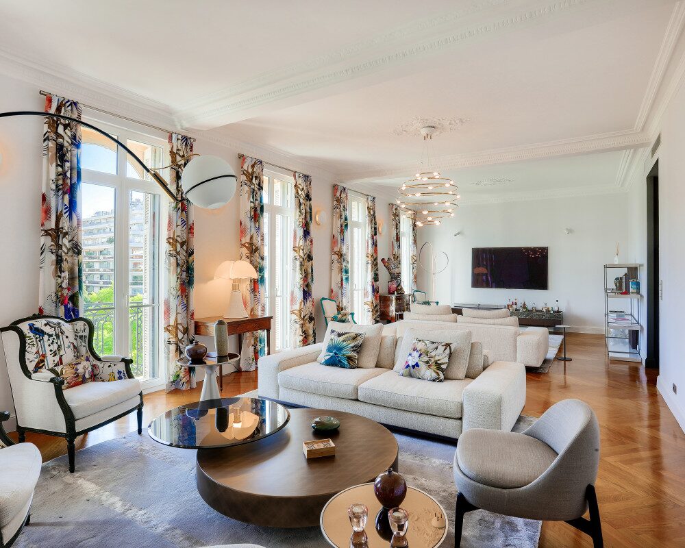 Exceptional 171 mÂ² apartment located in the heart of the Musicians' Quarter with a view of the Mozart Gardens