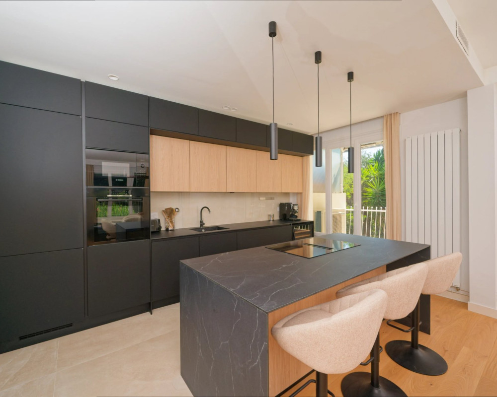 Apartment  - 3 rooms  - 81.26 mÂ² -  â¬539,000 - For sale