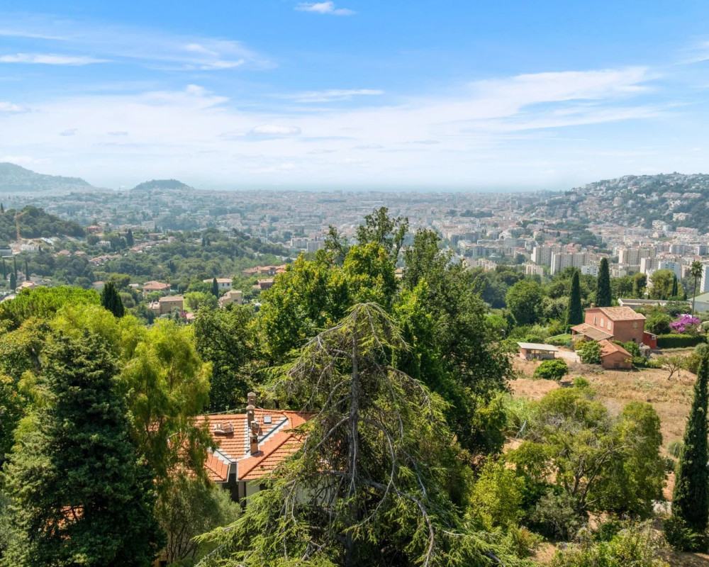 House  - 5 rooms  - 151.0 m² -  €1,430,000 - For sale
