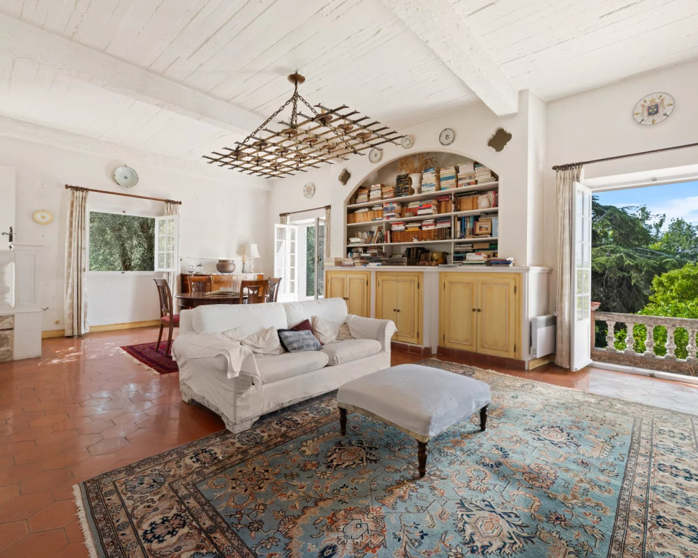 House  - 5 rooms  - 151.0 m² -  €1,430,000 - For sale