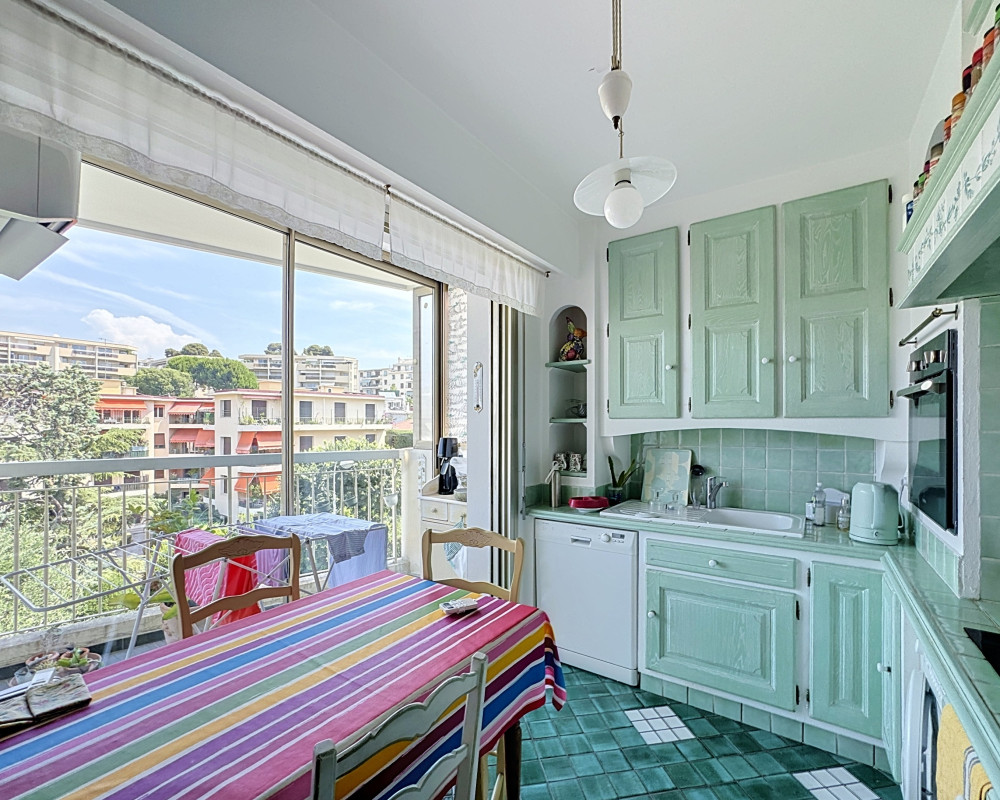 Apartment  - Duplex  - 5 rooms  - 102.0 m² -  €799,000 - For sale 