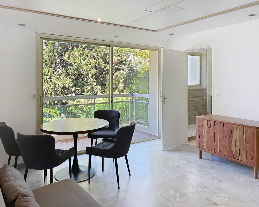 Apartment  - Studio  - 26.21 m² -  €850/month - To rent 