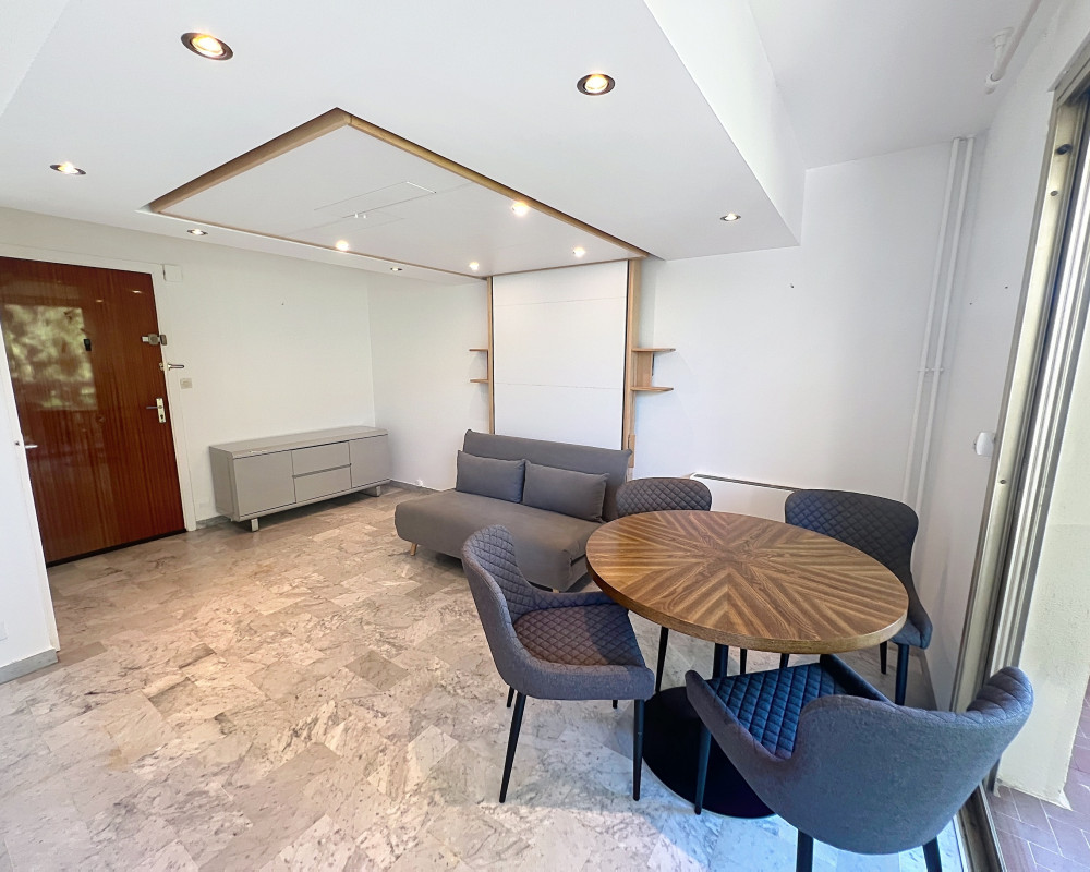Apartment  - Studio  - 26.21 m² -  €850/month - To rent 