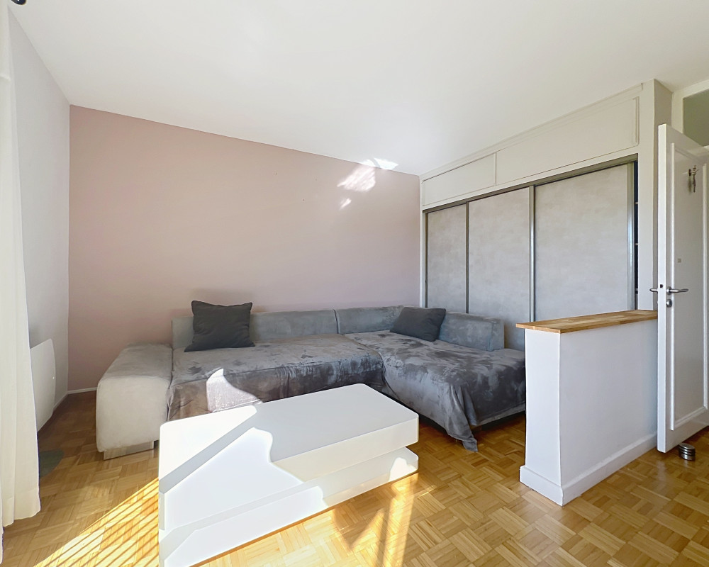 Apartment  - 2 rooms  - 57.05 m² -  €1,100/month - To rent 