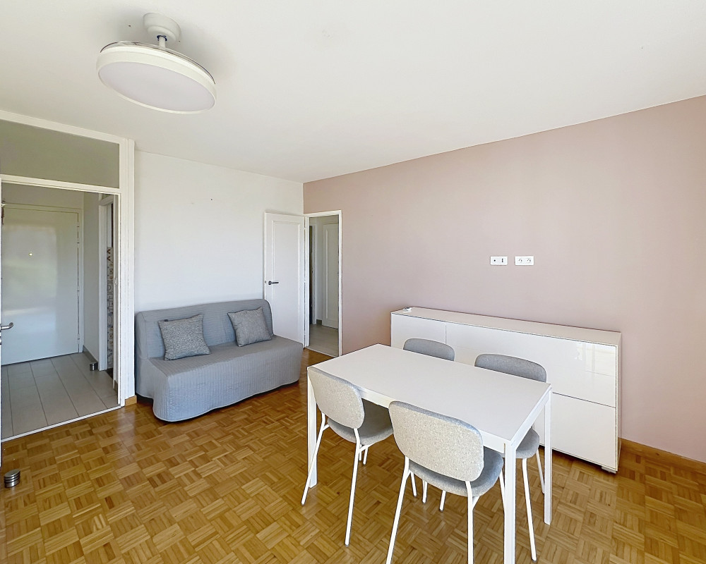 Apartment  - 2 rooms  - 57.05 m² -  €1,100/month - To rent 