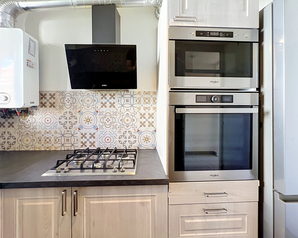 Apartment  - 2 rooms  - 57.05 m² -  €1,100/month - To rent 