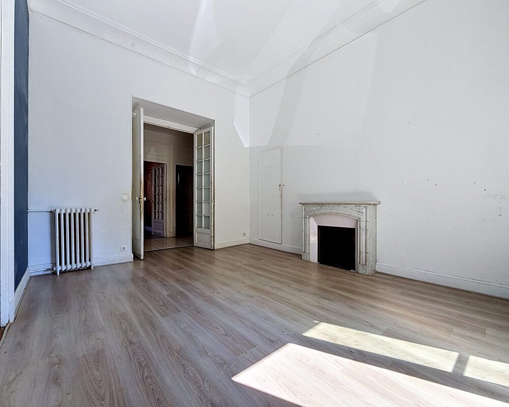 Nice Wilson - Vaste 4 pièces  98 m2 dans immeuble bourgeois