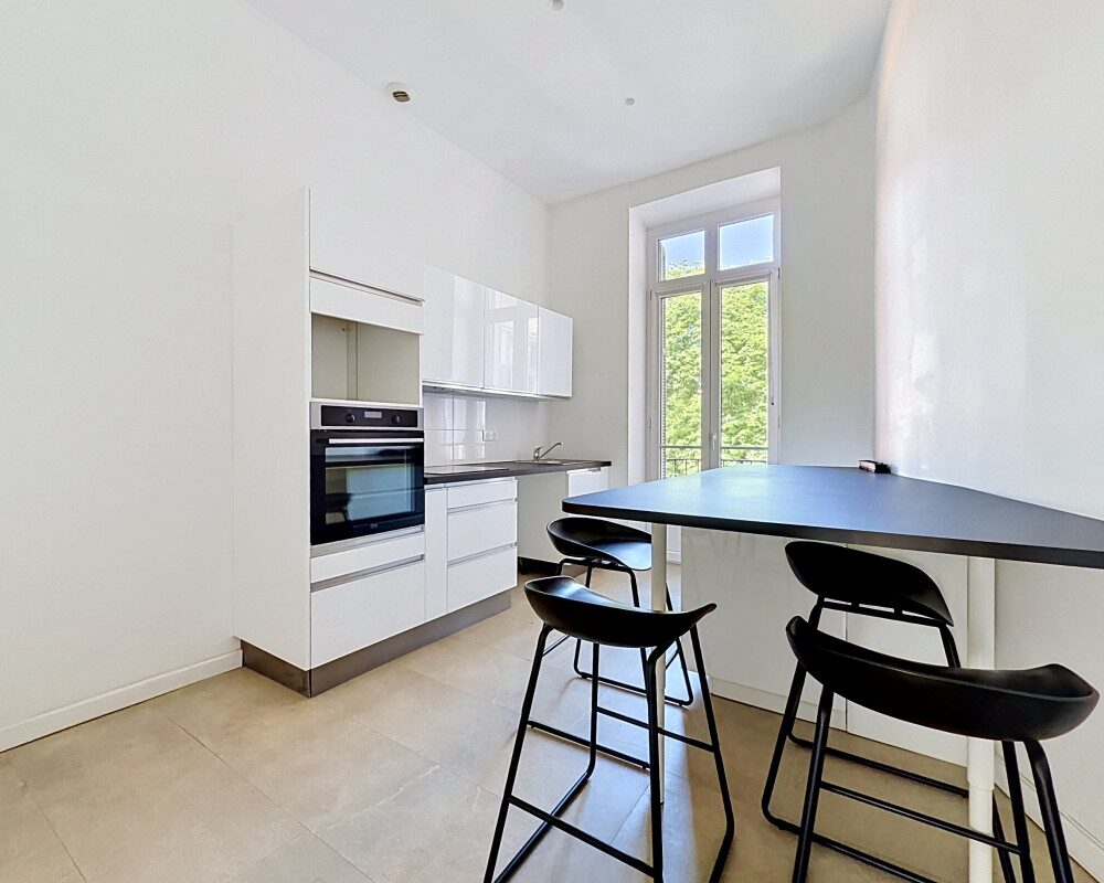 Appartamento  - 4 stanze  - 141.0 m² -  1.150.000 € - In vendita 