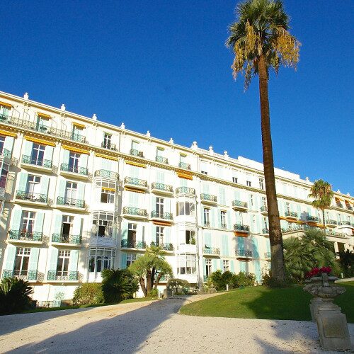 Riviera Palace