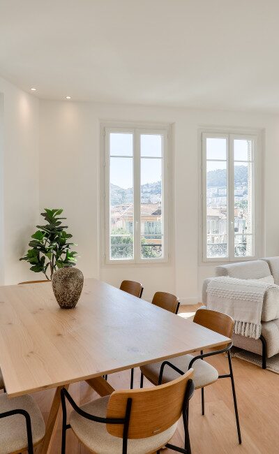 Appartement Nice Le Port rénové ascenseur proche port