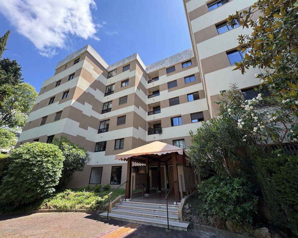 Studio dans belle résidence au cœur de Cimiez