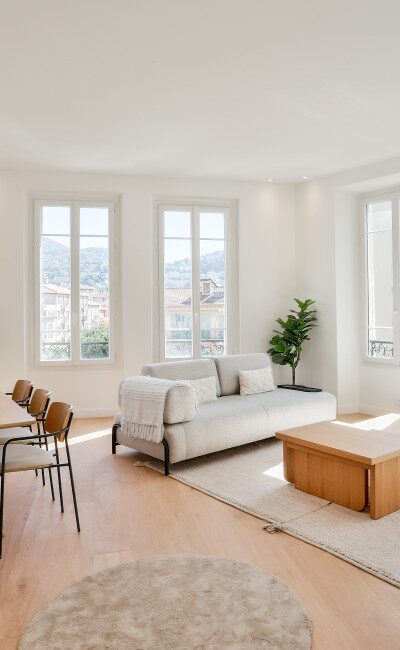 Appartement 5 pièces Nice Le Port immeuble bourgeois rénové