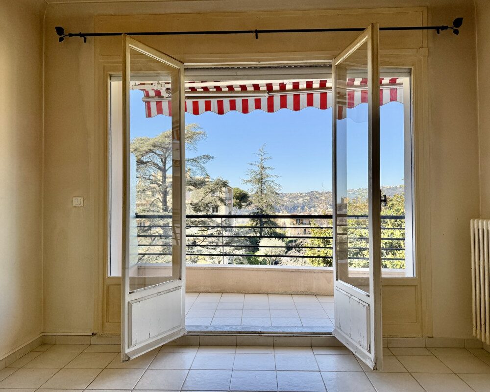 Appartement avec terrasse orientée Sud-Ouest 