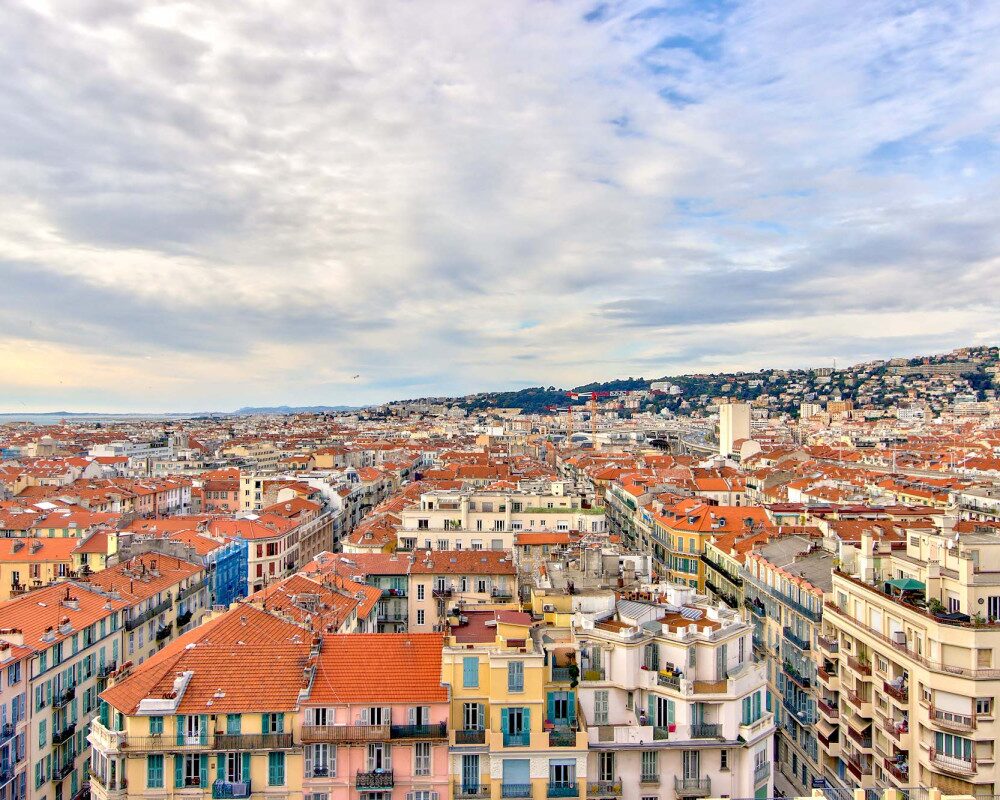Nice - Un grand 4 pièces, toute la majesté du Majestic, la vue en plus           