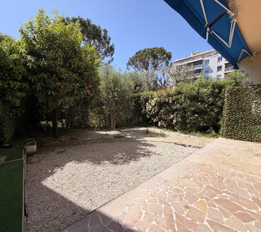 Nice Cimiez - Idéal familles - Beau 4 pièces en rez de jardin dans une résidence avec parc