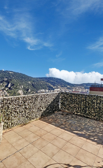 Location appartement Nice Cimiez 4 pièces terrasse 72 m²