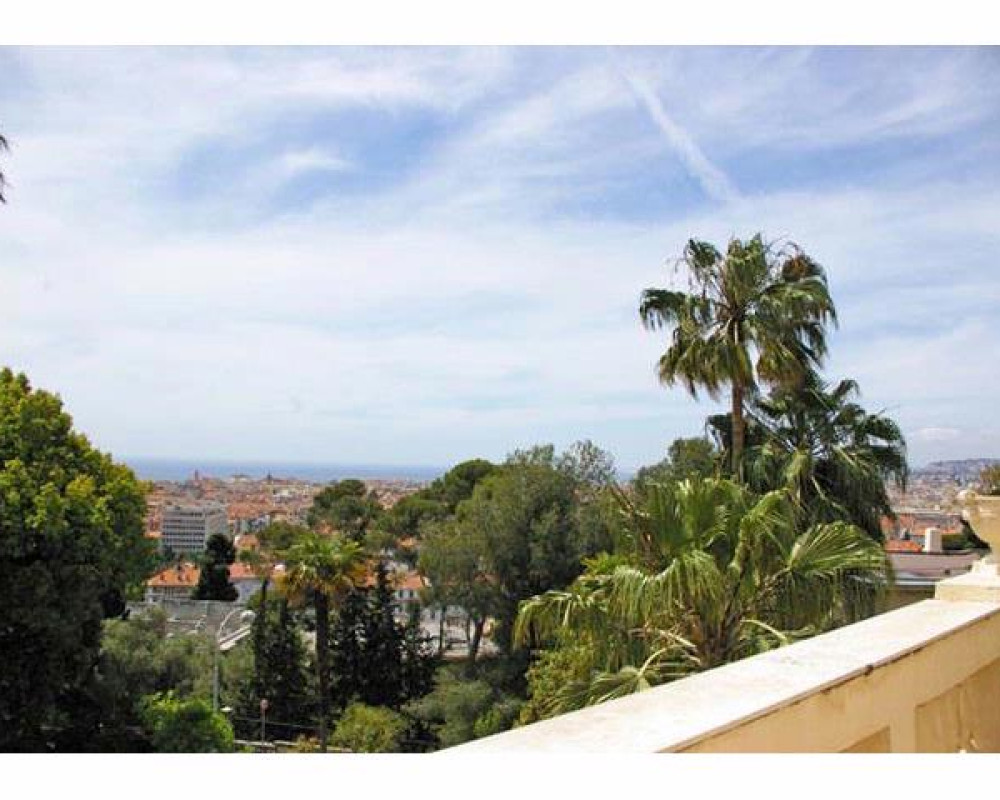 Appartement  - 4 piÃ¨ces  - 141.0 mÂ² -  990 000 â¬ - Vendu 