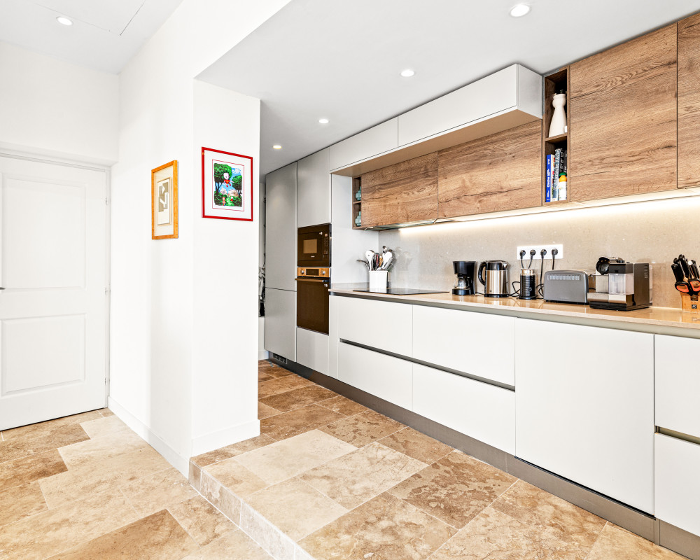 Nice - Falicon - Jolie maison 4 piÃ¨ces de 95 mÂ² rÃ©novÃ© avec terrasse, jardin et vue sur les collines et la mer